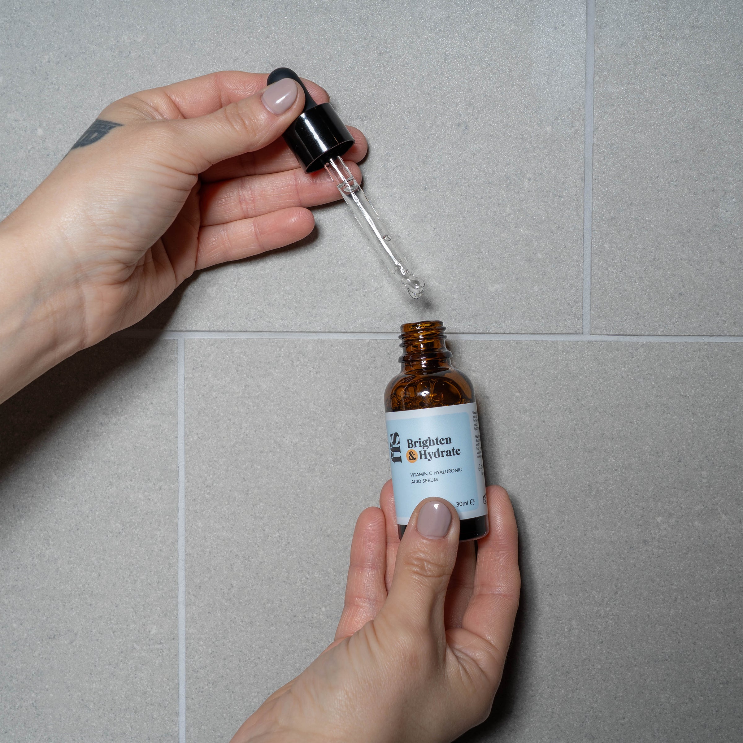 Hyaluronic Acid & Vitamin C Serum Exclusive Bundle